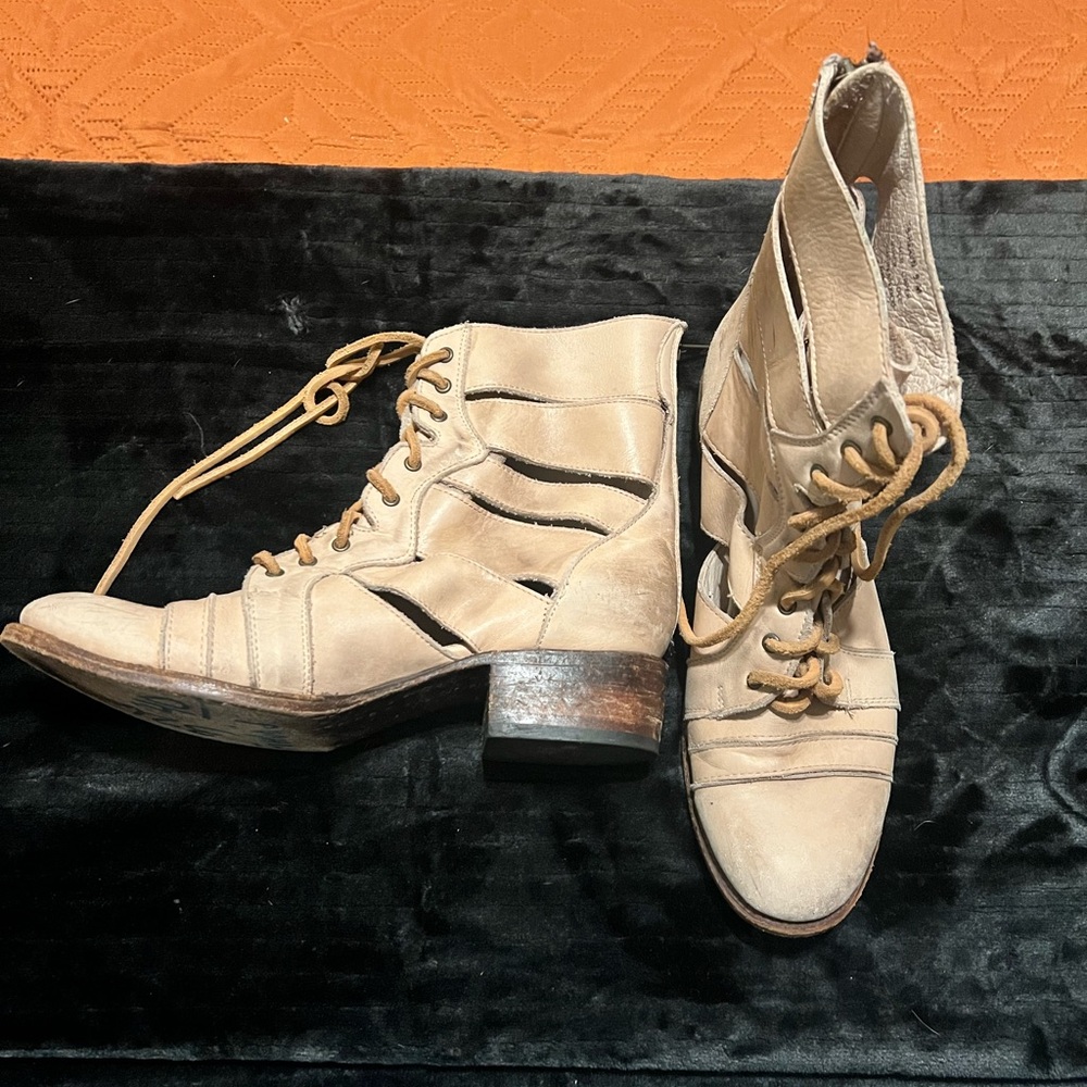 Freebird Heavn Lace-Up Ankle Boots